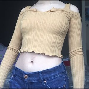 AÉROPOSTALE Seriously Soft lettuce hem top